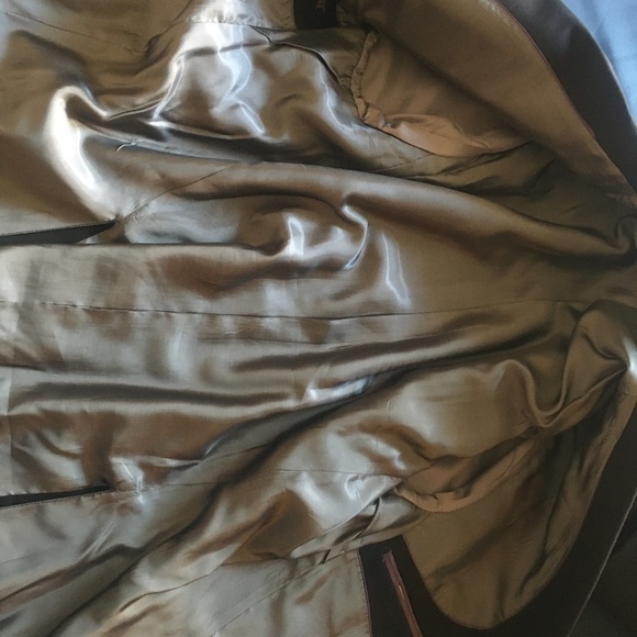 Berragamo 2 piece suit set - Picture 4 of 9